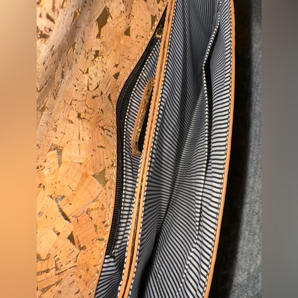 Madison West Cork Bag! - Picture 2 of 3